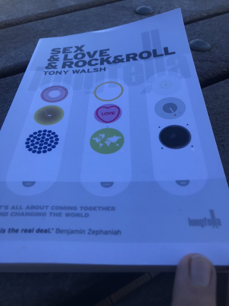 inbredged's tweet photo. “It’s about poetry moving us to tears not boring us to tears”, an extract from the introduction which perfectly sums up this boss book by @LongfellaPoet https://t.co/ne4k9qVUQU