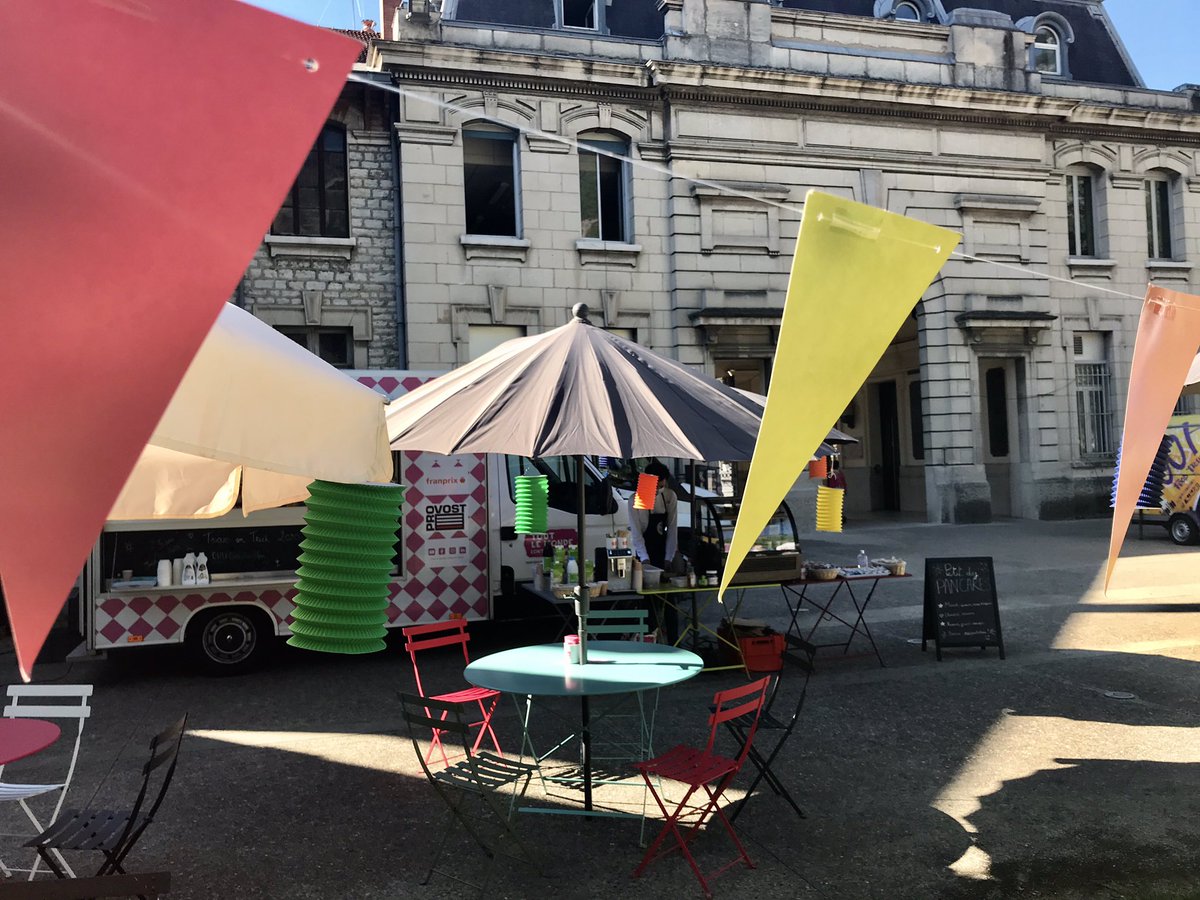 CHU Grenoble Alpes (@chu_grenoble) on Twitter photo L’Hôpital Couple Enfant du <a href="/CHU_Grenoble/">CHU Grenoble Alpes</a> est en fête ce midi avec <a href="/TLMCofficiel/">Tout le monde contre le cancer</a> ! Un grand merci à l’association pour le petit déjeuner et le repas en partenariat avec le chef <a href="/C_Aribert/">Christophe Aribert</a> ! L’Hôpital Couple Enfant du <a href="/CHU_Grenoble/">CHU Grenoble Alpes</a> est en fête ce midi avec <a href="/TLMCofficiel/">Tout le monde contre le cancer</a> ! Un grand merci à l’association pour le petit déjeuner et le repas en partenariat avec le chef <a href="/C_Aribert/">Christophe Aribert</a> !