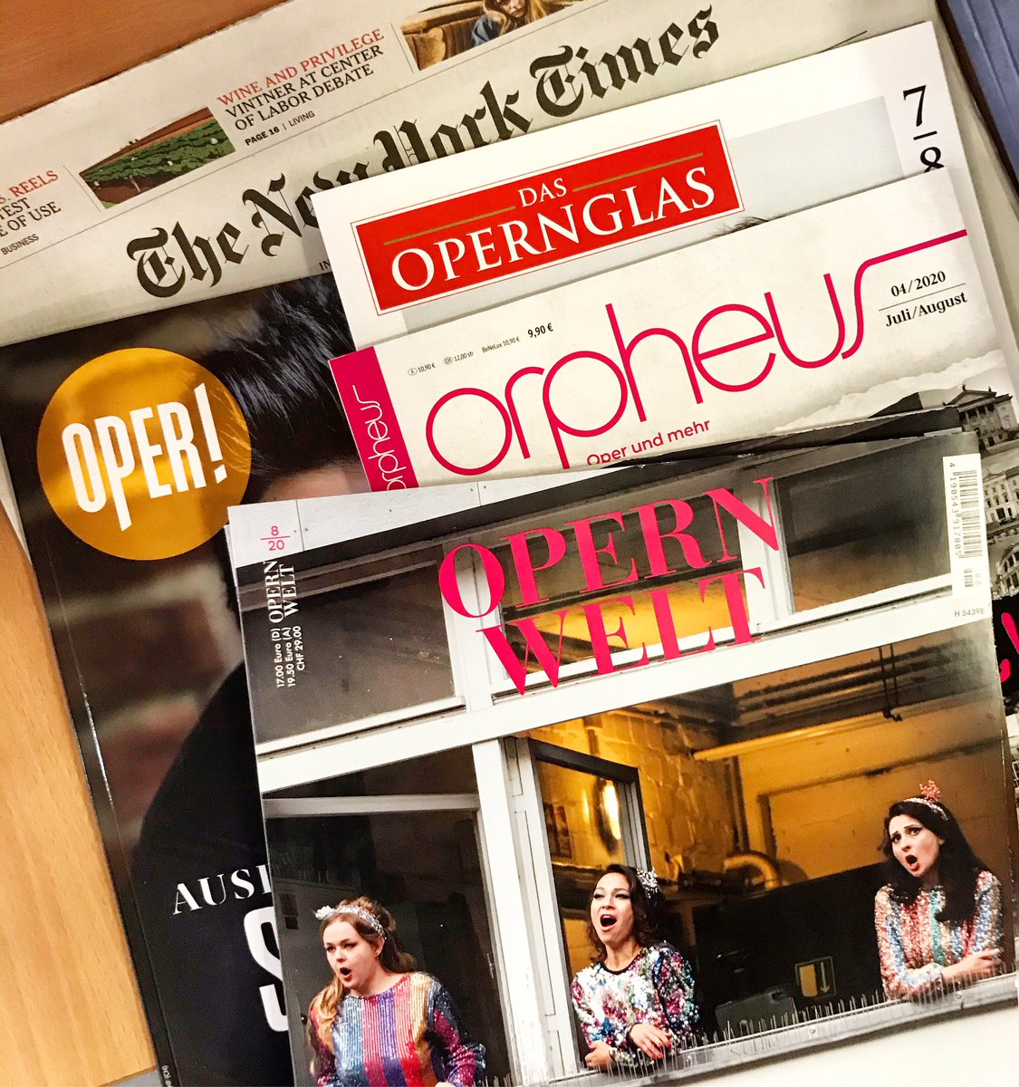 When you’re in every publication at the newsstand 😂👌
<a href="/nytimes/">The New York Times</a> <a href="/opermagazin/">Oper!</a> <a href="/deutsche_oper/">Deutsche Oper Berlin</a> @Opernwelt <a href="/opernglas/">opernglas</a> #rheingold #deutscheoperberlin