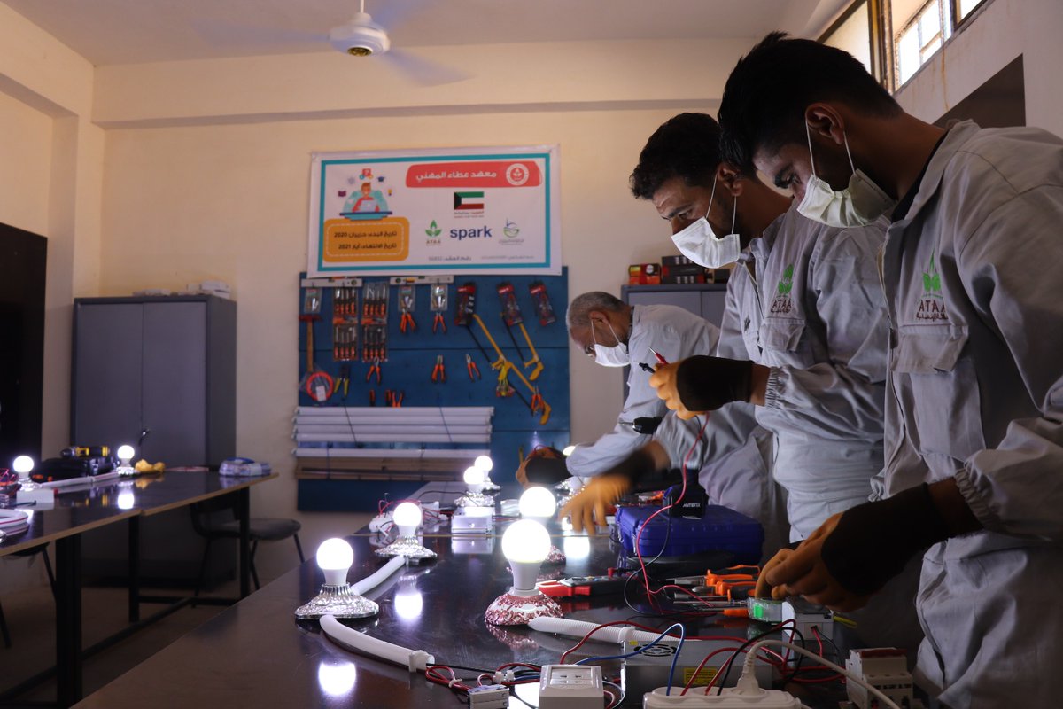 AtaaRelief's tweet image. Day after day, the vocational institution project is growing, and the knowledge and experience of the trainees are increasing.
Pictures of Ataa&apos;s Vocational Institute&apos;s workshops, in the Qah region, Idlib countryside.

#SPARKAlumni