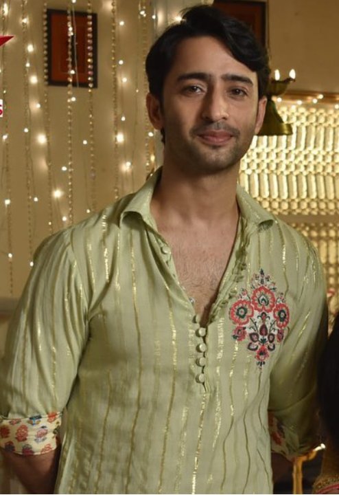 The Growth of The Star ...Yess...He has worked so hard..to come up at this place... Fighting all the odds and facing all the difficulties with a Heartful Smile..And As it's said...There were no Excalators in his life...only Stairs..+ @Shaheer_S  #ShaheerSheikh
