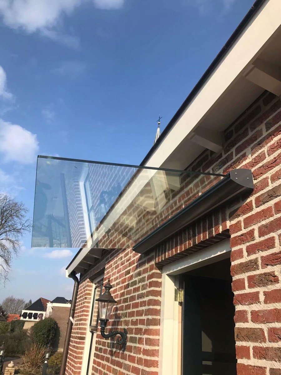 PandaRailing's tweet image. LED glass canopy is the trending now!Makes your entrance looks perfect. 
It protects you from rain, snow and wind.#ledcanopy #canopy #glass #glassrailing