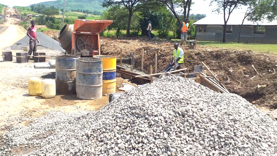 GDUDelivery's tweet photo. The tarmacking of Brooke Bond - Kaptebeswet– Chepnyogaa in Kericho county is nearing completion. Around 84 km of the 93km-long road have already been tarmacked and the entire project is expected to be complete in six months. https://t.co/QDSq5tKgUs
