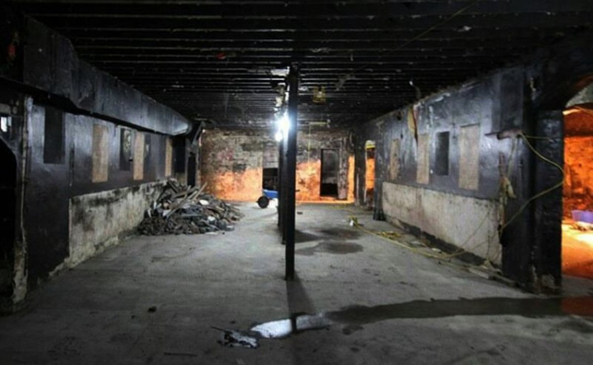 The downstairs bit of the old Cabin 😭 danced many a night away down there. Wood Street, Liverpool photo by Terry O'Callaghan