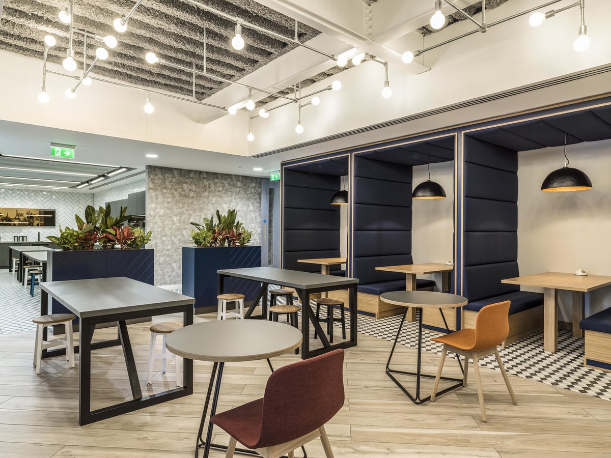 SpaceInvaderDes's tweet photo. Throughout Covid19, we've been pressing on with Radius ‘Eurosales’ and are pleased to say it's completed. We have adapted the space with less furniture due to current social distancing measures, which will be installed as restrictions ease. #WorkplaceDesign 📷 @Snappersmithy https://t.co/2rHOlH714n