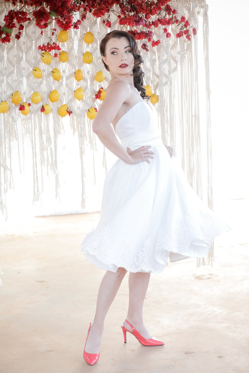 SteeleModels's tweet image. The Nut Farm | Almafi Inspired.
makeup and hair: Beauty on Wheels 
Cake: Aristocakescake
Video and decor: The nut farm on
Dresses: New Romantics Couture
photography: Monika meier photography
Stationary: I do creative concepts