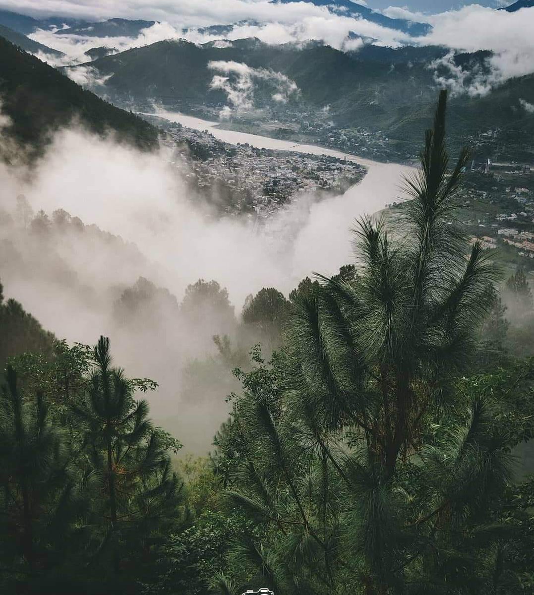 Srinagar
.
Photo @ahappy_soul_
.
#uttarkhand #srinagar #garhwal https://t.co/EpLgTYDp46