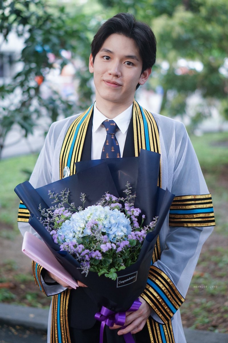 Newwie graduate.-- a thread