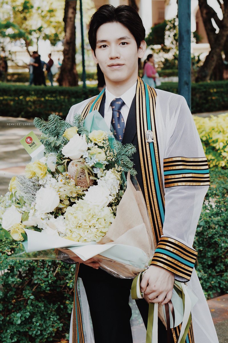 Newwie graduate.-- a thread