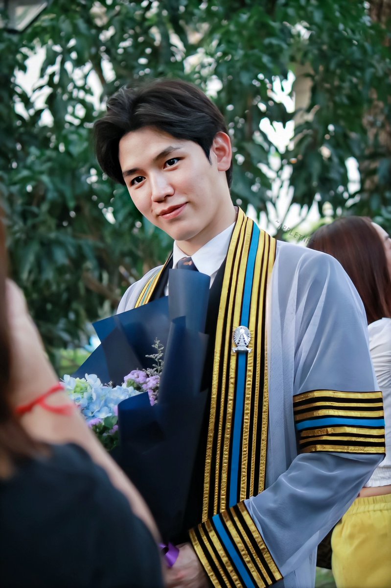 Newwie graduate.-- a thread