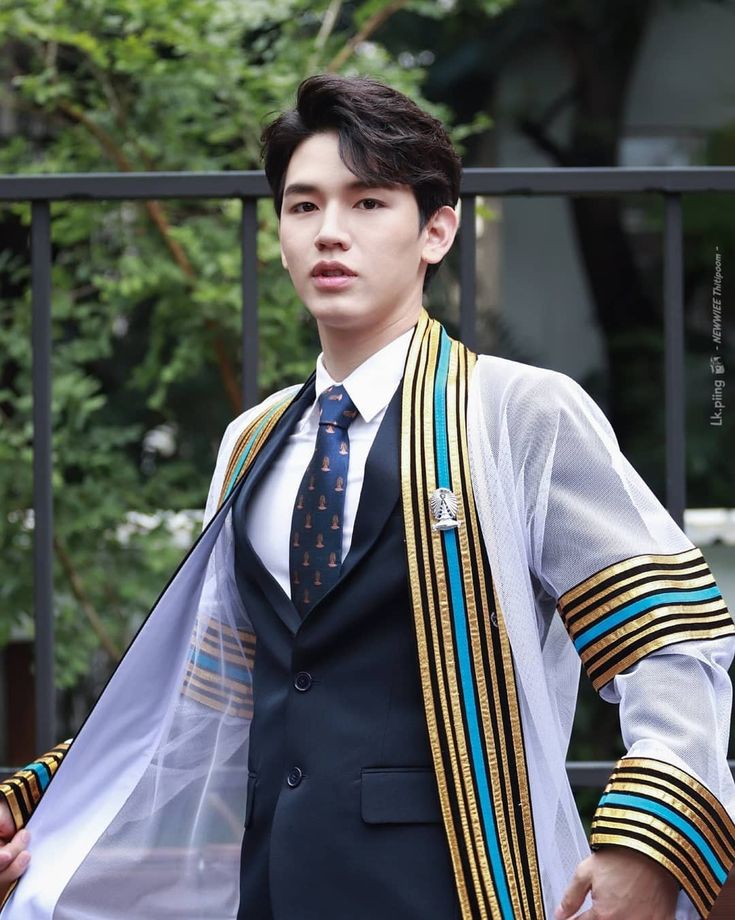 Newwie graduate.-- a thread