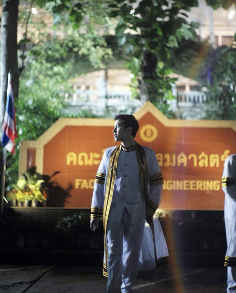 Newwie graduate.-- a thread