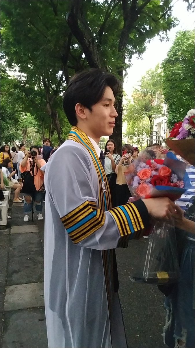 Newwie graduate.-- a thread