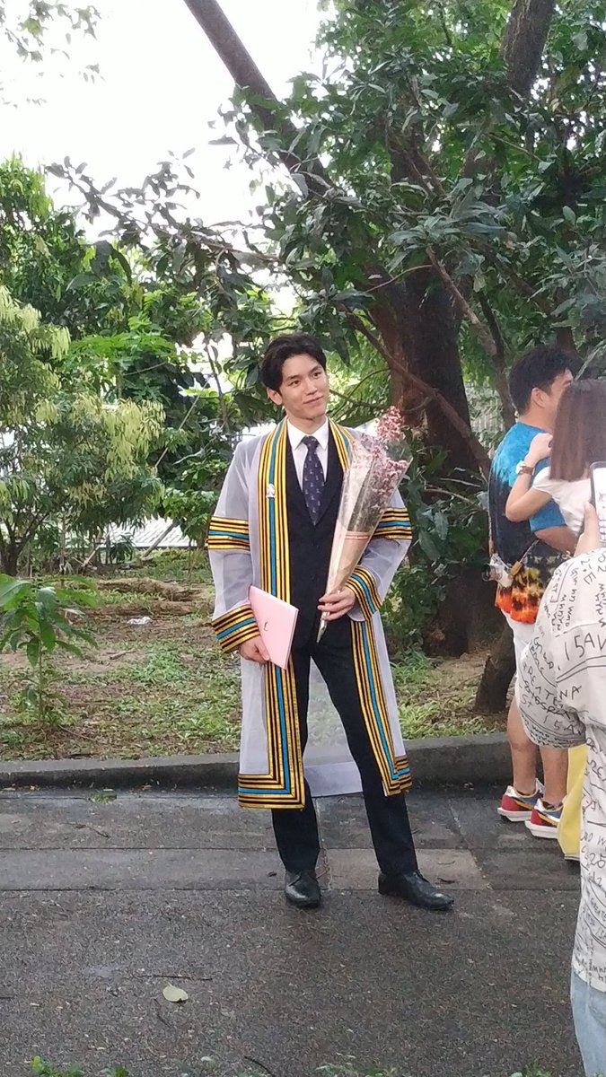 Newwie graduate.-- a thread
