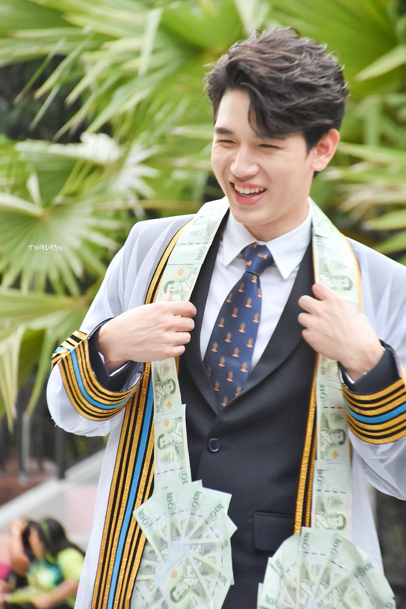 Newwie graduate.-- a thread