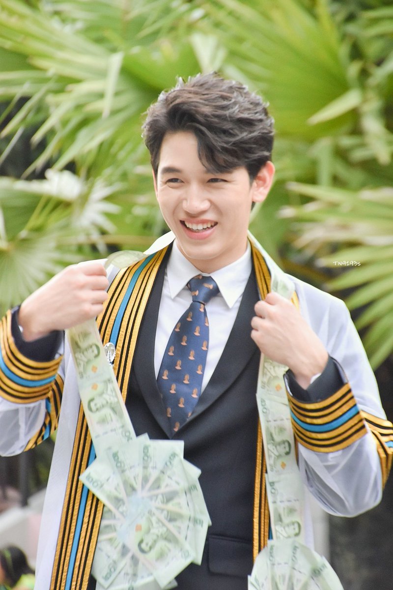 Newwie graduate.-- a thread