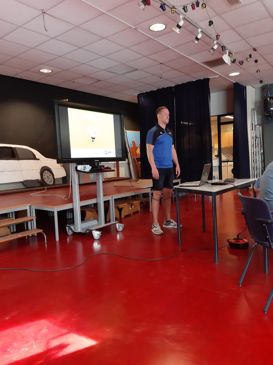 BSC_Tim's tweet image. Vandaag de startbijeenkomst van B-Fit op het Dorendal. Komende twee jaar gaan we met elkaar aan de slag voor een gezonde en actieve leefstijl. #goedinbewegen #B-Fit