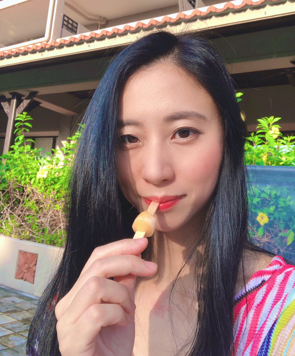 三浦瑠麗 Lully Miura ホテルついたらアイスキャンディー食べほうだいだった これ子どもが超喜ぶやつ