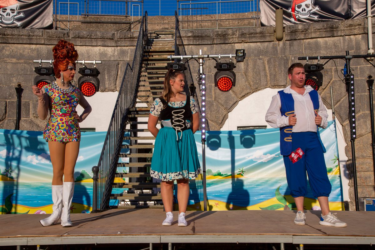 Dorsetmums's tweet image. Have you booked your tickets to see @PavilionPirates in #Weymouth?  To read about this years 'cracking' show, please visit the #Dorsetmums blog: dorsetmums.co.uk/blog/read_1957…