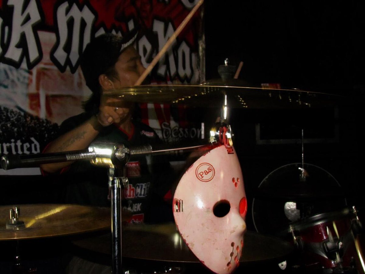 KAMAR GELAP tweet media