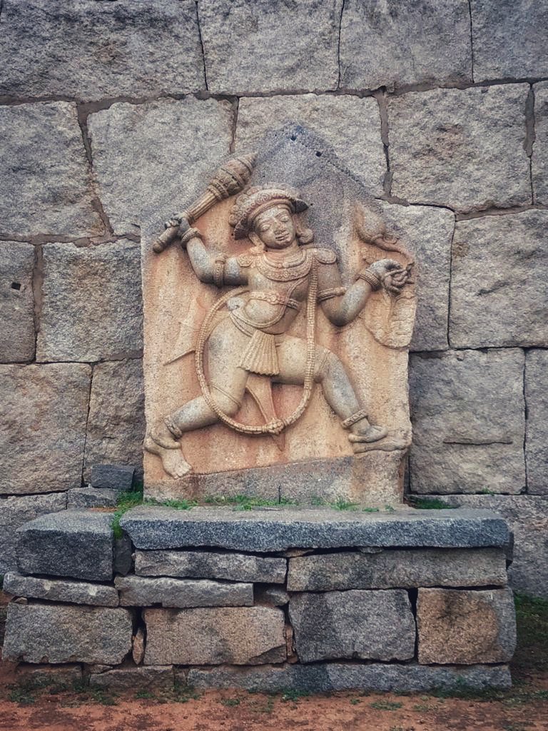 Ushapai19's tweet photo. #LetUsLearnToIdentifyOurDeities
#Bhimasena
Dwitiya Pandava Usually he is seen with his Gadha .This picture is special as he is seen carrying lotus . It was for Draupadi’s Pooja .During this event he meets Hanuman and his Ahankara (ego,)was broken @BharatTemples_ @punarutthana https://t.co/K4S2Y9RtFJ