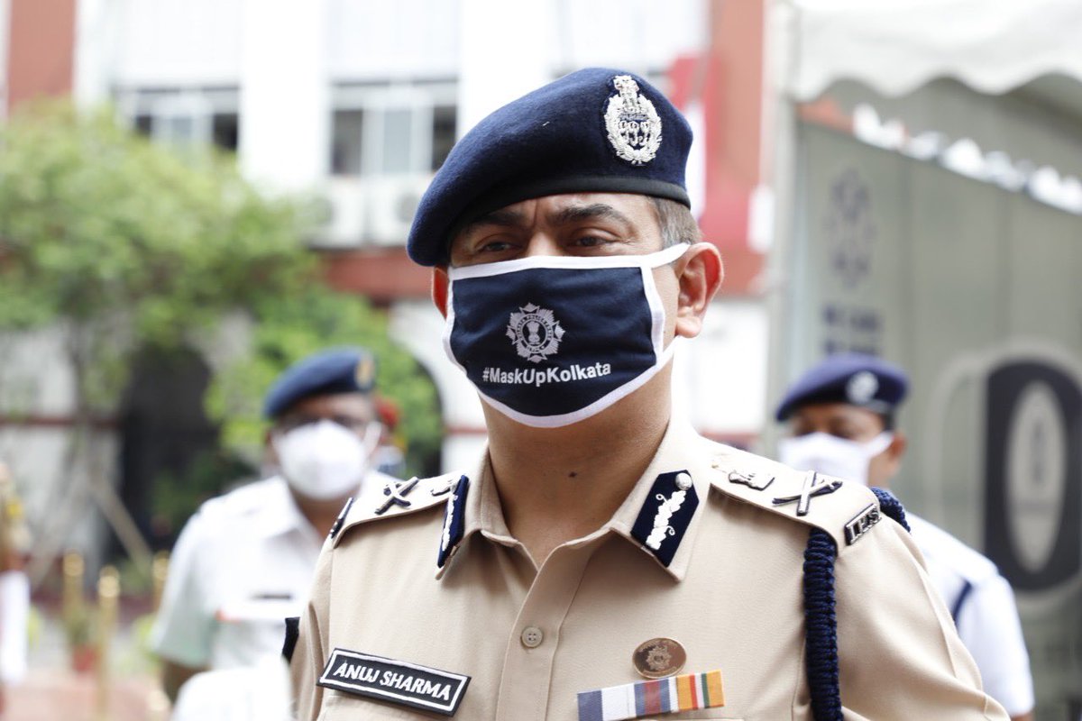 ManikOfficial18's tweet photo. The new normal #MaskUpKolkata https://t.co/qmZfPGs8M1
