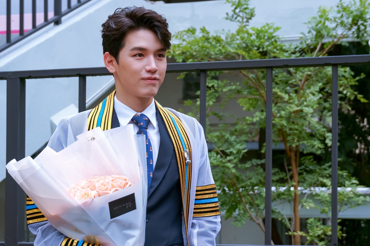 Newwie graduate.-- a thread