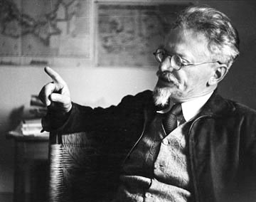  #Trotsky2020 advocated the United Front against fascism, opposed the class collaboration policy of Popular Front