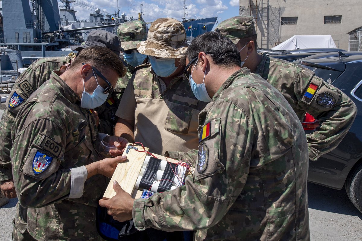 USNavyEurope tweet picture