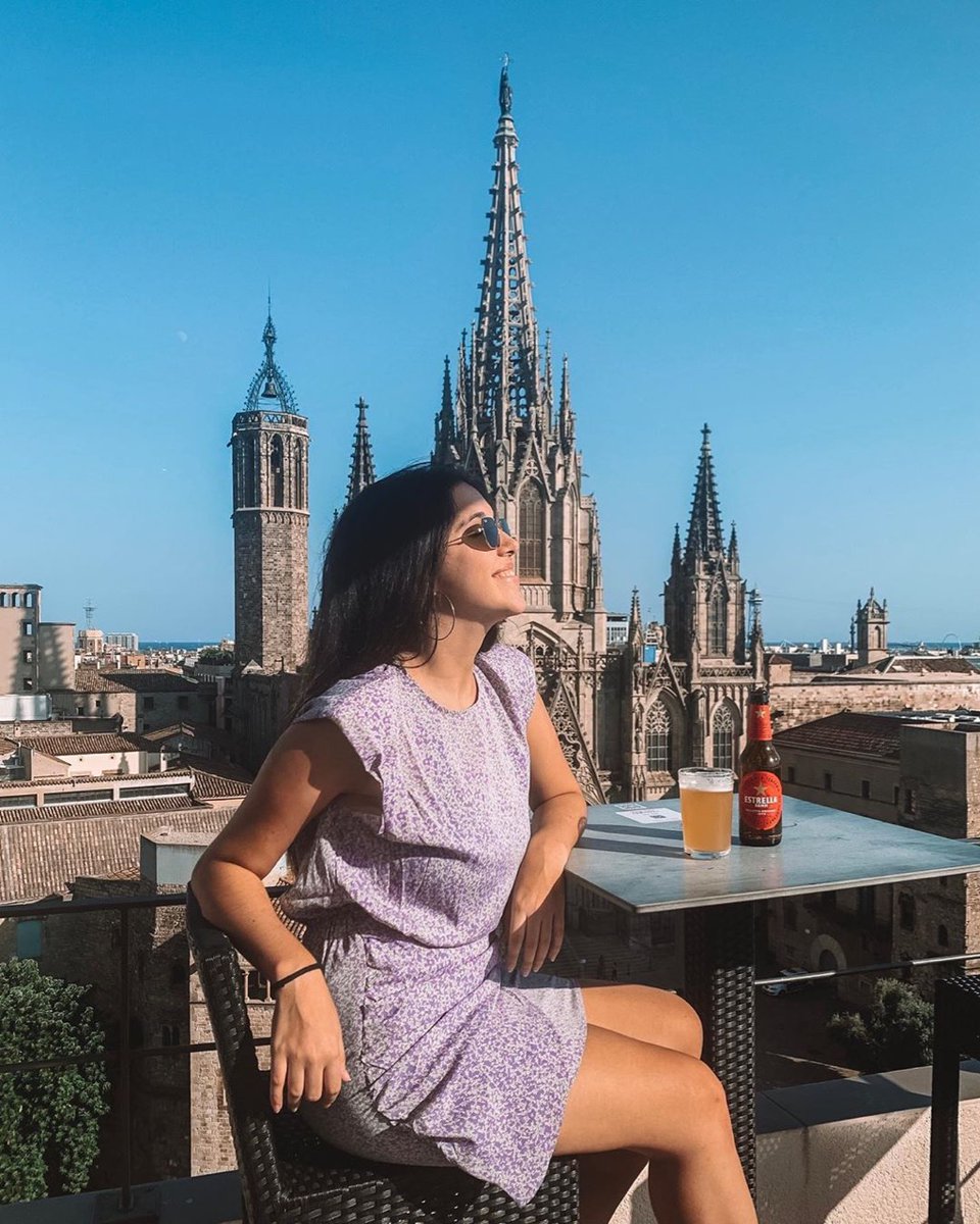 OnlineOptima's tweet photo. Sol ☀+ terraza + bebida fresquita 🍻+ gafas de sol 🕶= ¡tarde perfecta! 🔝

Así de bien está @helenamartinezi 😍

¿Cuál es vuestro plan ideal? ¡Os leemos! 👇🏻

https://t.co/jCL3IjpCSH https://t.co/sASQcG5RoU