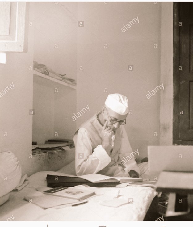 SpiritOfCongres's tweet photo. Modi loves Nehru so much.. 😂😂

Original.                              Copy. https://t.co/wrALrdfWyC