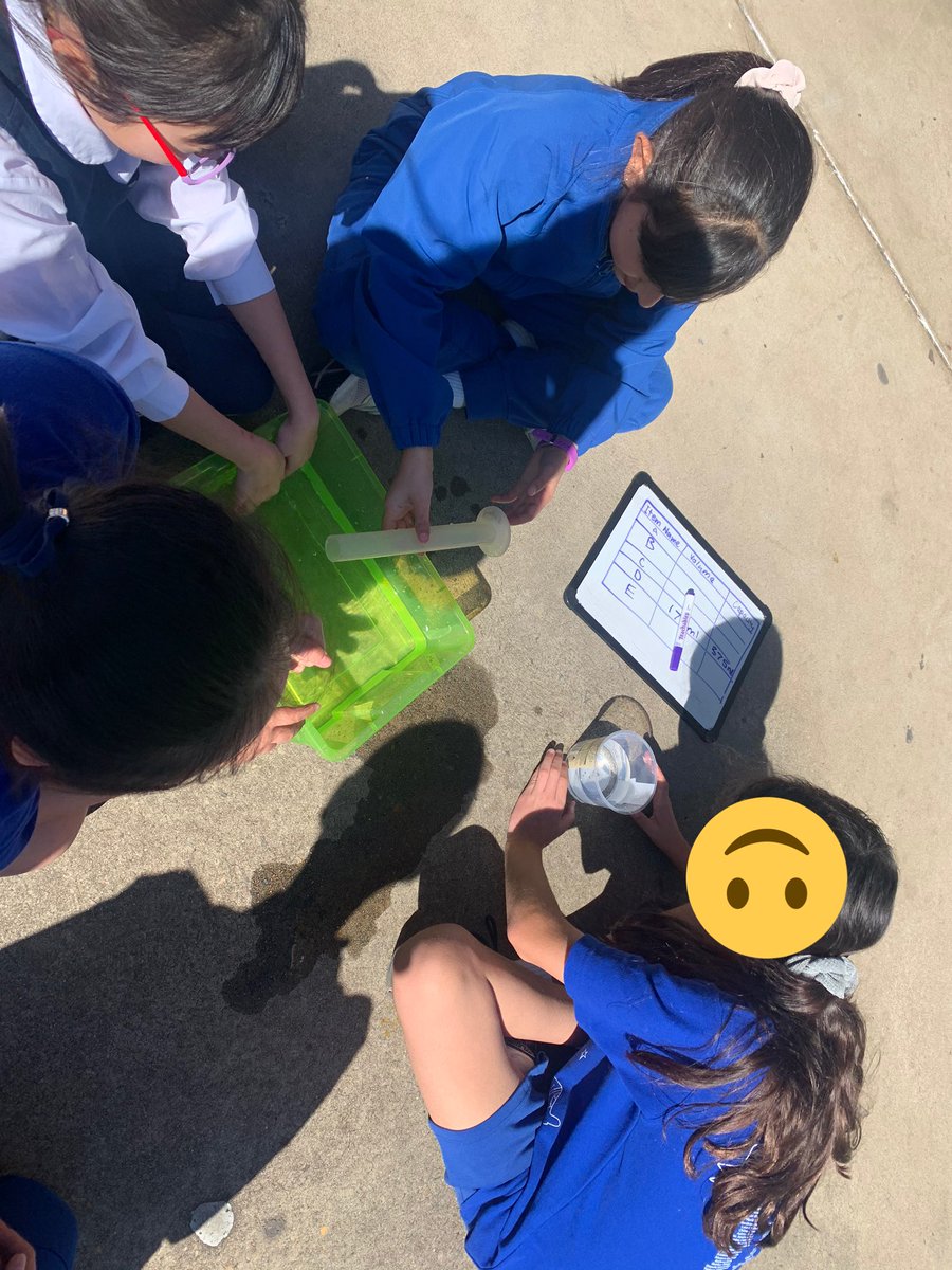 Taking our learning outside to do maths today! S3O rotated between different containers and wrote down the capacity and investigated its volume #mathsisfun 🚰