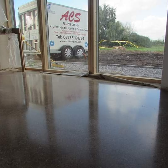 ACSFloorGrind's tweet photo. ACS have just completed a polished concrete floor in another barn conversion. A popular choice! #polishedconcrete #barnconversion #floor https://t.co/UAFLtCLGlz