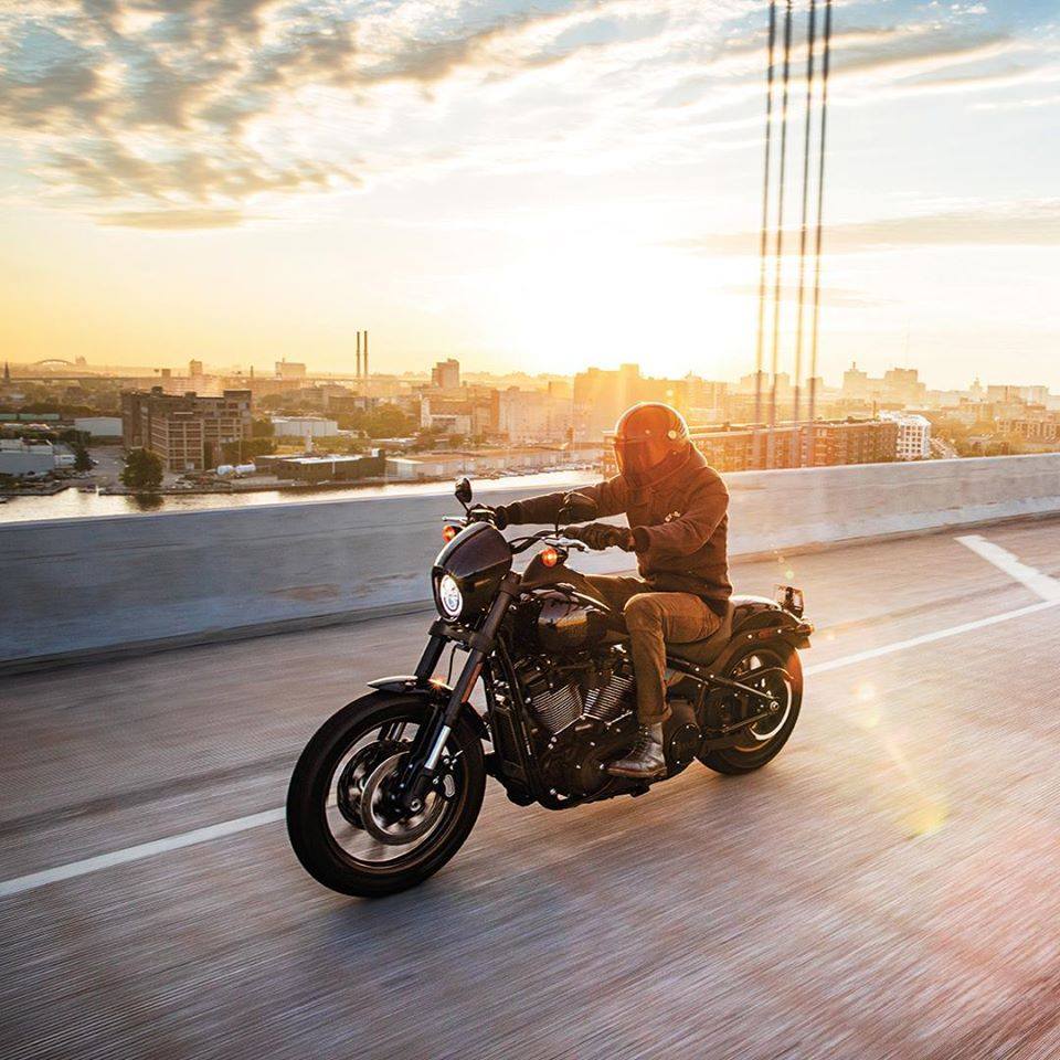 ChesterHD's tweet photo. Nothing better than blasting around town in the summer evenings on the Low Rider S 🤘
Discover the Low Rider S ➡️ https://t.co/O8qAQhEl9e https://t.co/HKKUgeX5of