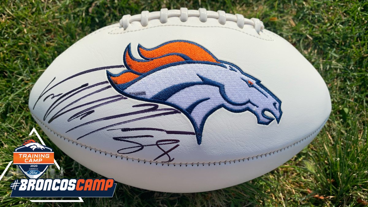 Broncos's tweet image. RT &amp;amp; follow for a chance to win a signed 🏈 from @VonMiller!

Tune into #BroncosCamp LIVE to see who wins » dbron.co/fzn