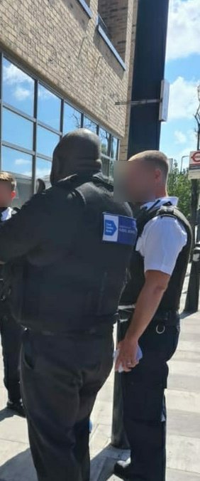 Today the Team #Supported a young male & his mum after he had been the victim of an attempted #StreetRobbery. Officers gathered informarion leading to suspects being identified & stopped. Offenders known for robbery & brought to the attention of @MPSTowerHam #TowerHamletsTogether