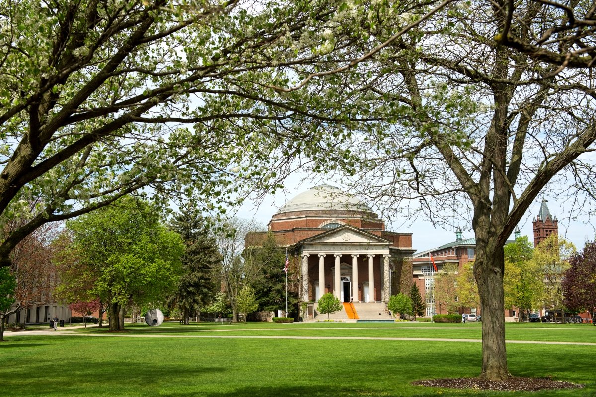 SyracuseU's tweet image. Message to our community from Vice Chancellor Haynie regarding Wednesday’s selfish and reckless behavior by a group of students: bit.ly/3iZMhGw