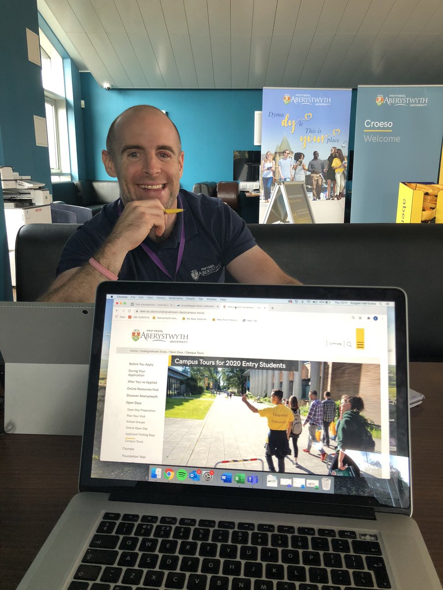 Lysh bod nol ar gampws <a href="/Prifysgol_Aber/">Prifysgol Aberystwyth</a> am y diwrnod ar ôl 5 mis o weithio o adre 😱 Company could be better...! <a href="/PhillipsDewi/">Dewi Phillips</a>