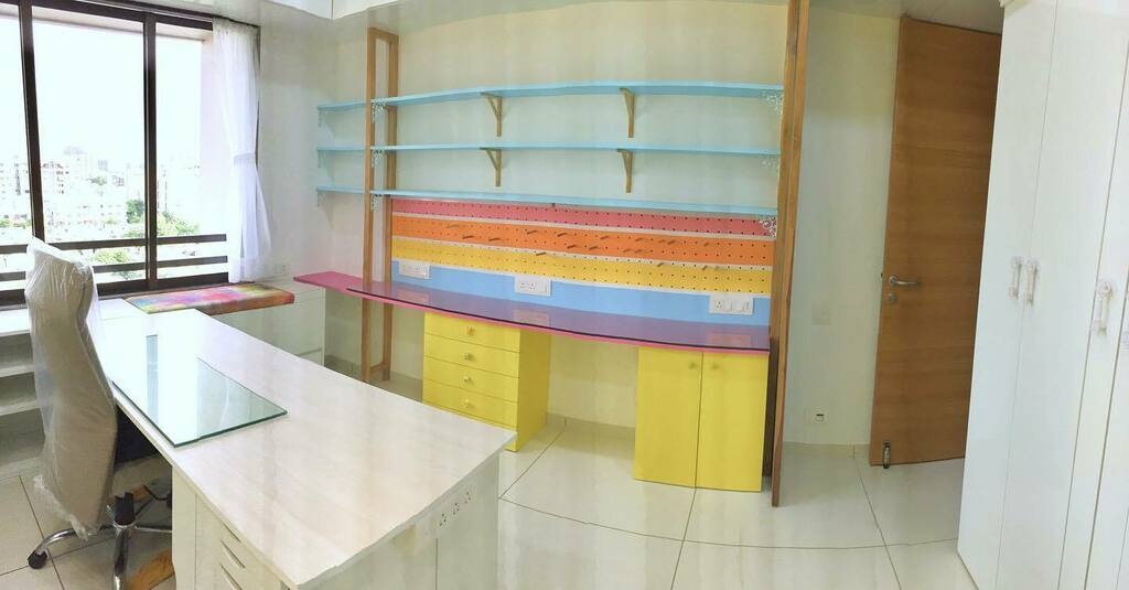 ssmallidea's tweet photo. Here is the first look of the “New Studio”. #smallidea #polymerclaystudio #studiolife #wfh #artistsheaven https://t.co/SvqSM8RSCC https://t.co/FoMlgi6Uc0