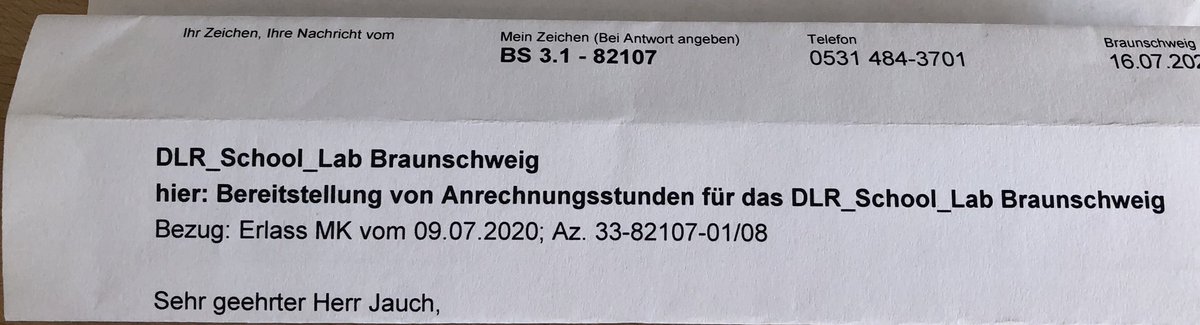 _jauch's tweet photo. „All engines go for launch!“
Ich weiß zwar noch nicht, was ich eigentlich tun soll, aber im Team mit dem @StefanLobas, @DLR_next und dem #DLR_next_Reporter kann es nur intergalaktisch gut werden.
Danke @rscalberlah fürs Ermöglichen! 🖖🚀👨🚀 https://t.co/3AkaEfc4ST