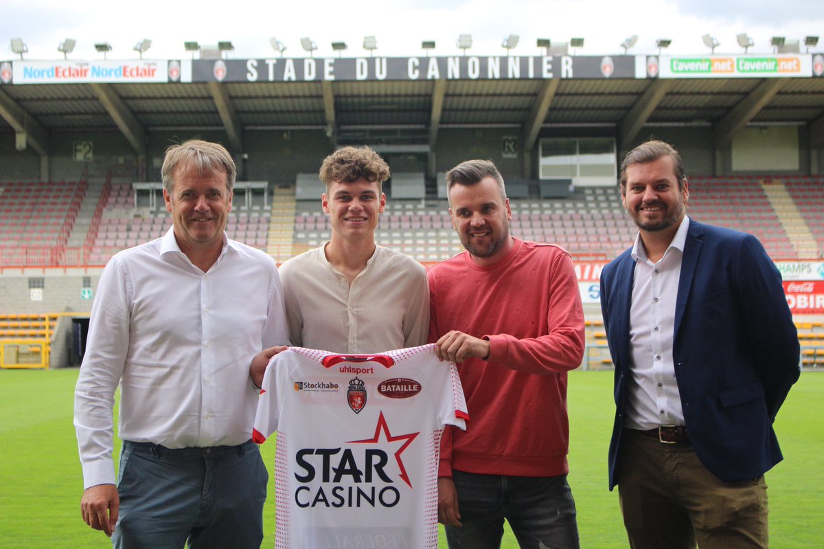 ConnectManagem1's tweet photo. Done deal ✔️⚽️
Robbe Quirynen voor 1 jaar met aankoopoptie naar Excelsior Moeskroen. Allez les Hurlus!
#RobbeQuirynen #18 #Transfermercato #RAFC #ExcelsiorMoeskroen #LesHurlus #ConnectManagement #ConnectingYourCareer https://t.co/tdTtxxmGkj