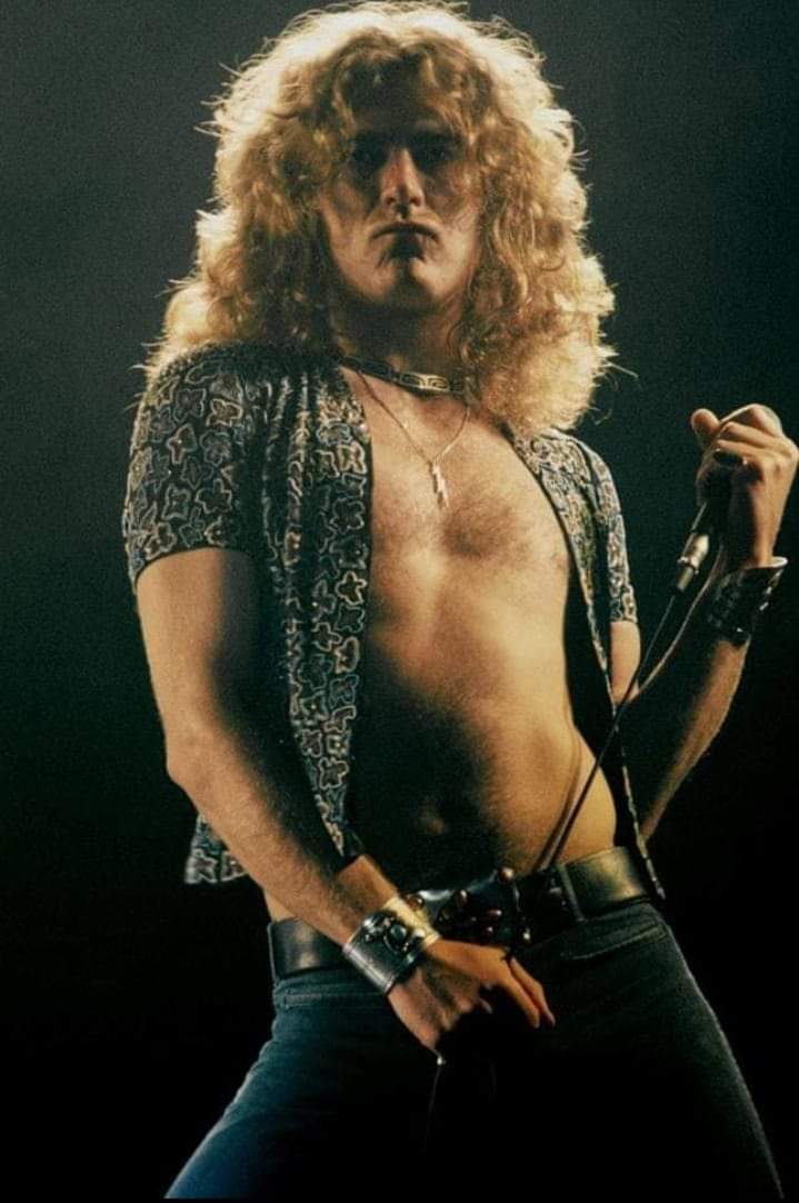 Happy birthday Robert Plant, he was born
August 20, 1948. 