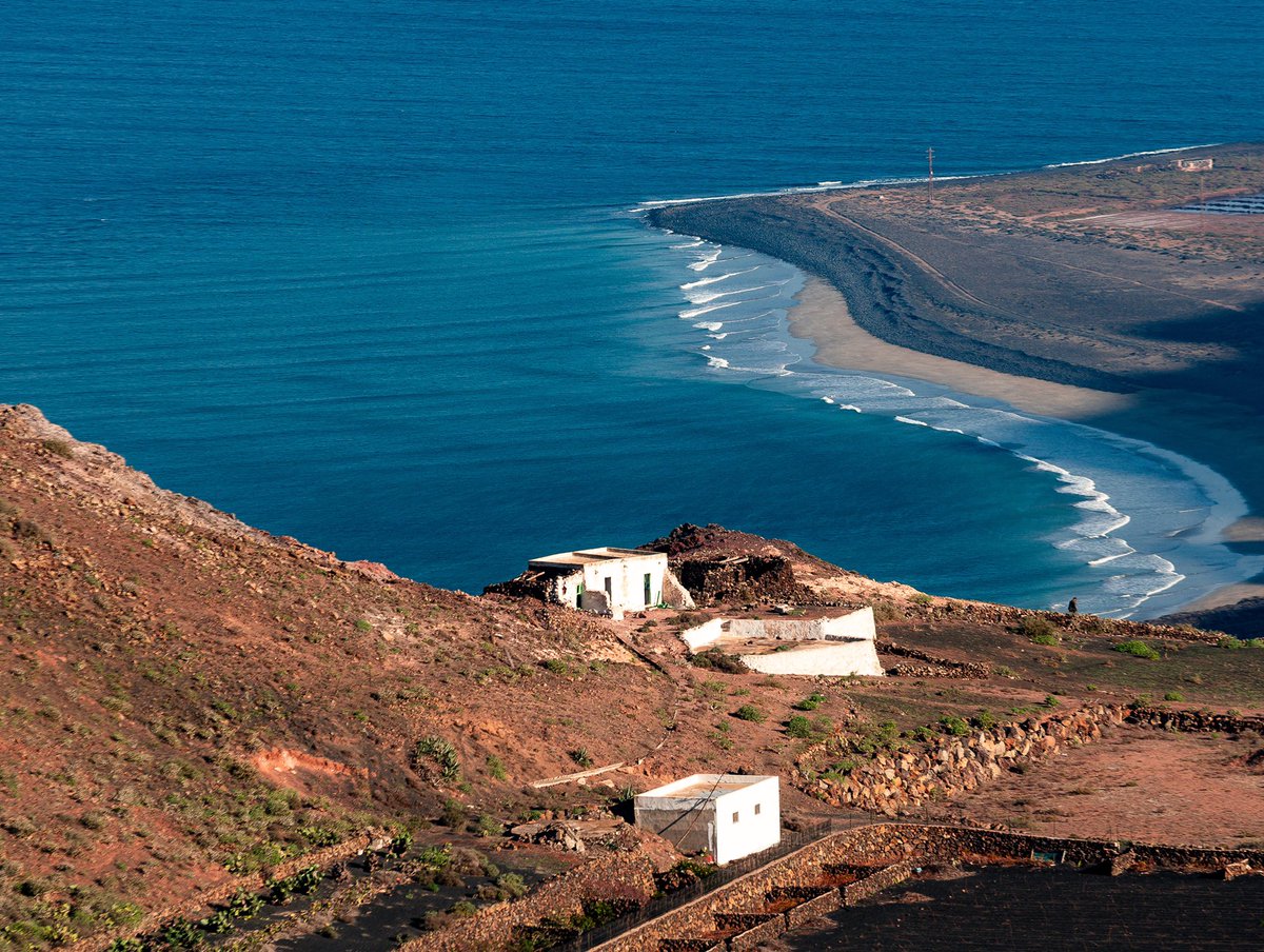 TurismoLZT's tweet photo. Porque en #Lanzarote, la belleza de cada rincón, se disfruta ✨
#LoveLanzarote #LatituddeVida #VisitSpain #Guinate https://t.co/r3EB8SyvNQ