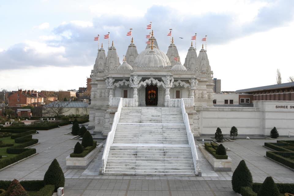 sanjanakarnani's tweet photo. Wishing Neasden Temple a very Happy 25th Anniversary!  Jai Swaminarayan #LM25 #NeasdenTemple25 @BAPS https://t.co/9gedc8zs9l