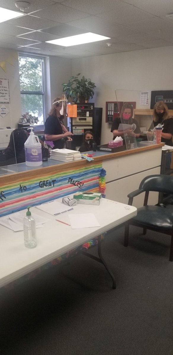 marcusdforney's tweet photo. Principal Christy Cross &amp; Team had everything rocking &amp; rolling on the 1st day back. Students were engaged, teachers were teaching procedures &amp; office staff members were busy bees. The culture &amp; climate of HES makes me want to be a student again! #BuildingChampions #HISDHornets https://t.co/2wjEWjvs2l