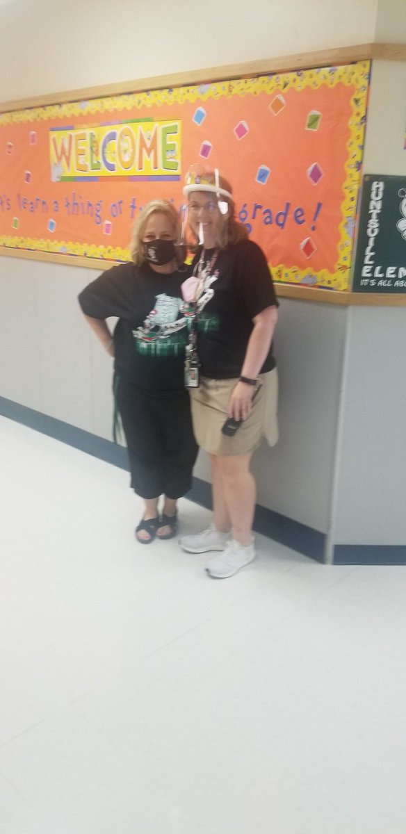 marcusdforney's tweet photo. Principal Christy Cross &amp; Team had everything rocking &amp; rolling on the 1st day back. Students were engaged, teachers were teaching procedures &amp; office staff members were busy bees. The culture &amp; climate of HES makes me want to be a student again! #BuildingChampions #HISDHornets https://t.co/2wjEWjvs2l