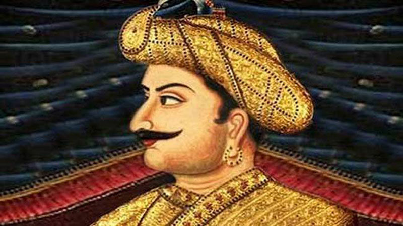 The fort was constructed under the Tipu Sultan, the Sultan of Mysore. He took a keen interest in new military technologies. Not only would he adopt weapons and tactics from the Europeans but would innovate new ones like his famous rockets which would be adopted by the British.