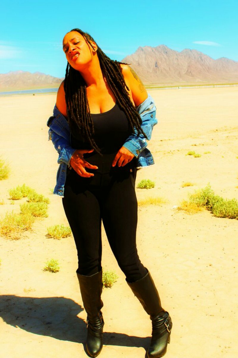 dreamday42's tweet photo. #rnbboss #RnB #artist @PatriceLeeMusic ⚘ 💞 👑 gives us a great n positive energy for our everyday life !
#love #Friends2Support #Smile https://t.co/JRNaryNzTL