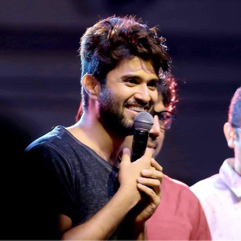 VdoeOfficial's tweet photo. Here is the Special Tag to Celebrate 11 Years Of Asif Ali in Mollywood❤️
#11GoldenYearsOfAsifAli

Best Wishes for @asifalifc from @TheDeverakonda Fans Kerala !! https://t.co/dcqfiY76rf