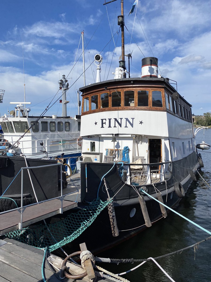 PraymanOffline's tweet photo. @fimbim Wusste gar nicht das du nen Boot hast in Stockholm 😂 https://t.co/1oUeLjXPOO